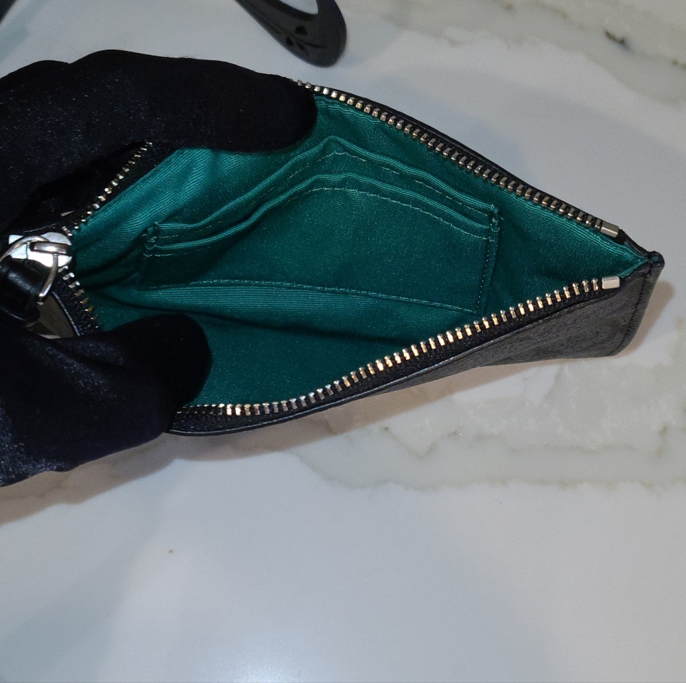 Coach NYC Skyline Small Wristlet Signature Coated Canvas EUC - Picture 5 of 9